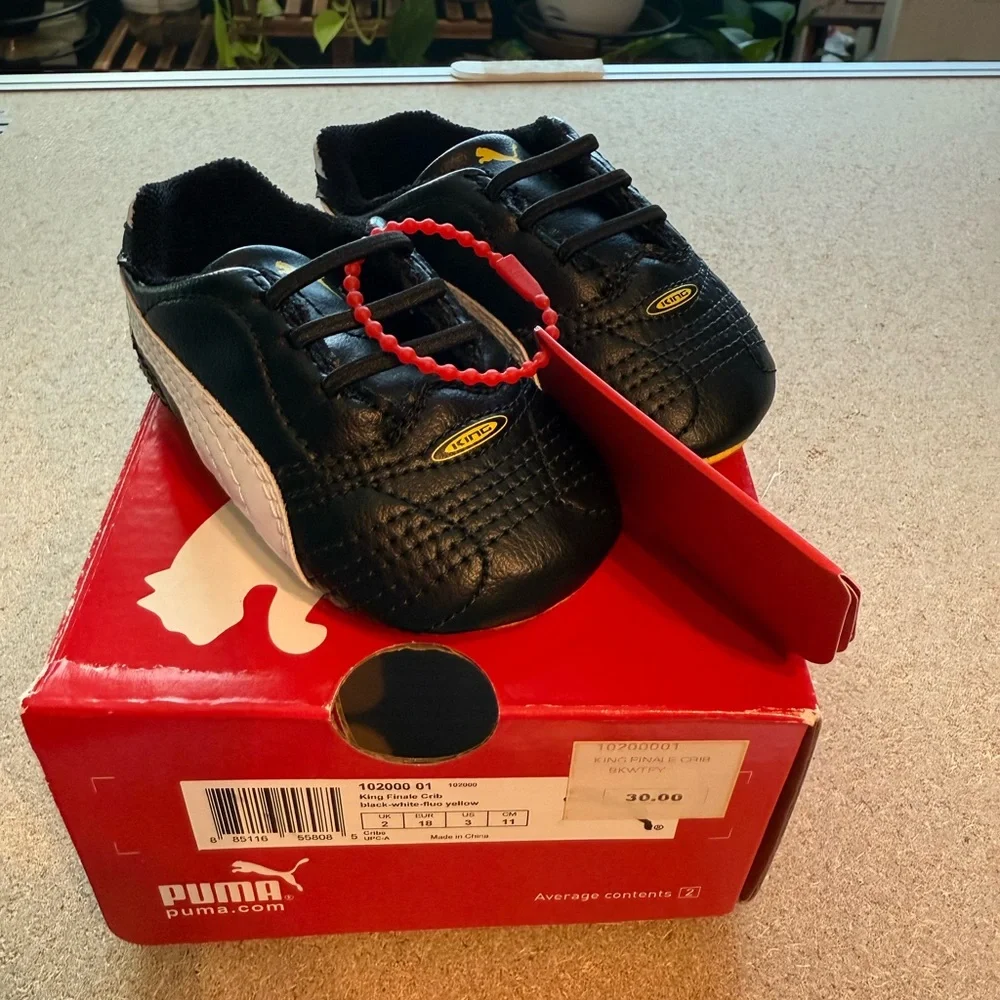 Puma Kids Black and White Sneakers - Picture 1 of 4